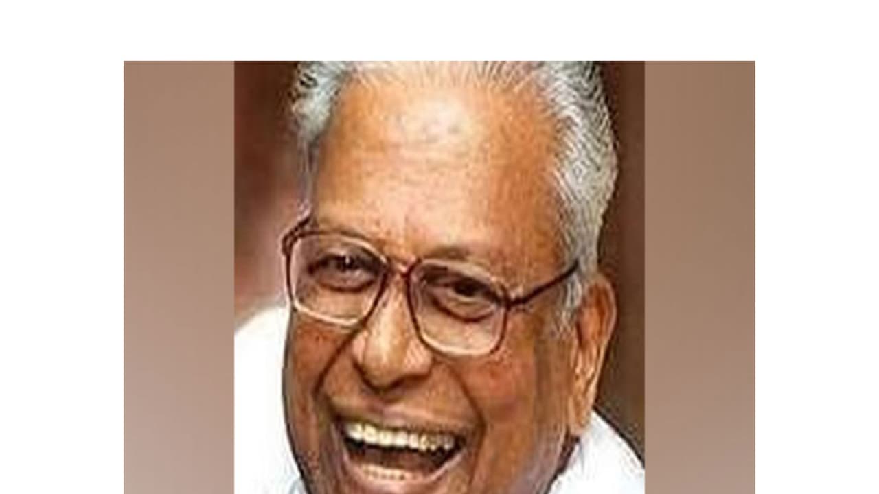 Communist leader V S Achuthanandan (File Photo/ANI) Communist leader V S Achuthanandan (File Photo/ANI)