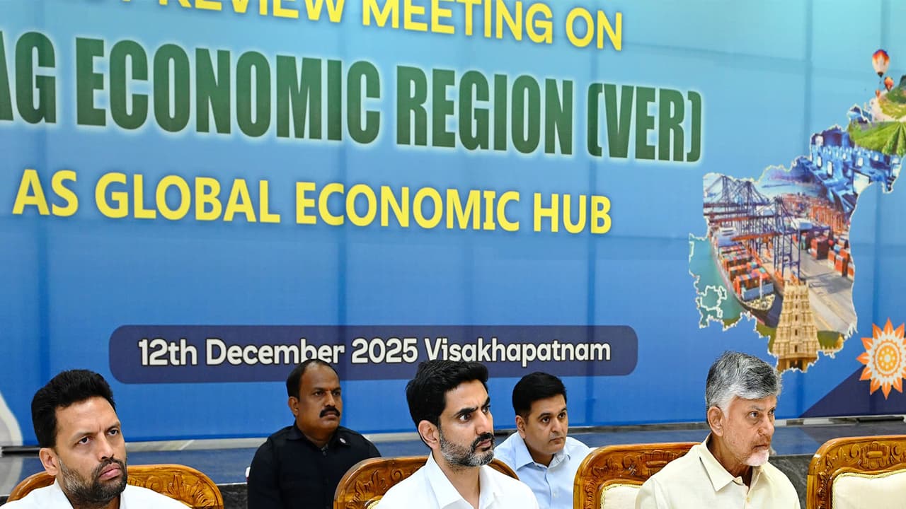 Andhra Pradesh CM N. Chandrababu Naidu during Vizag Economic Region in Visakhapatnam. (Photo/Andhra Pradesh CMO) Andhra Pradesh CM N. Chandrababu Naidu during Vizag Economic Region in Visakhapatnam. (Photo/Andhra Pradesh CMO)