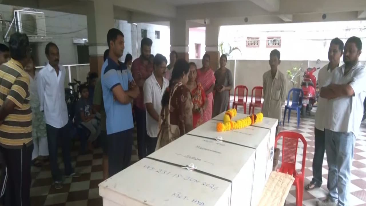Mortal remains of Chief Engineer Patnala Suresh (Photo/ANI) Mortal remains of Chief Engineer Patnala Suresh (Photo/ANI)