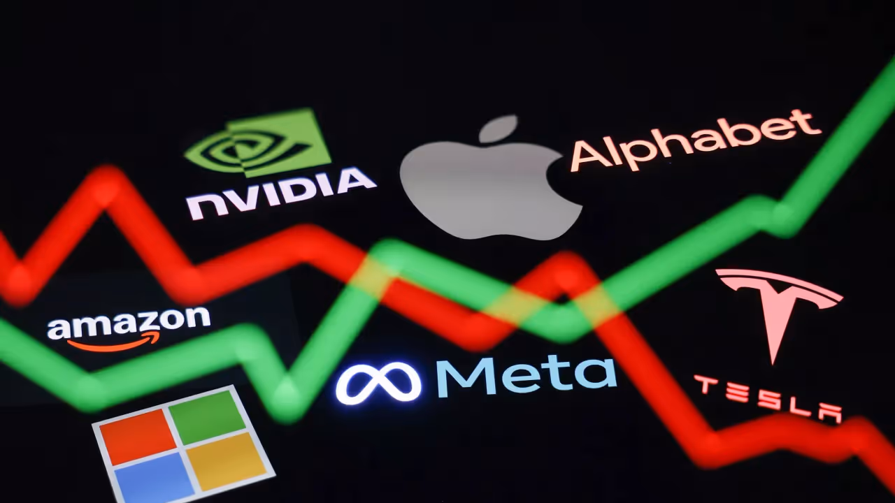 https://stocktwits.com/news articles/markets/equity/michael burry says you could have heard it first as big tech s 3 t ai spending risk comes into focus/cZo6sZzRJKV https://stocktwits.com/news articles/markets/equity/michael burry says you could have heard it first as big tech s 3 t ai spending risk comes into focus/cZo6sZzRJKV