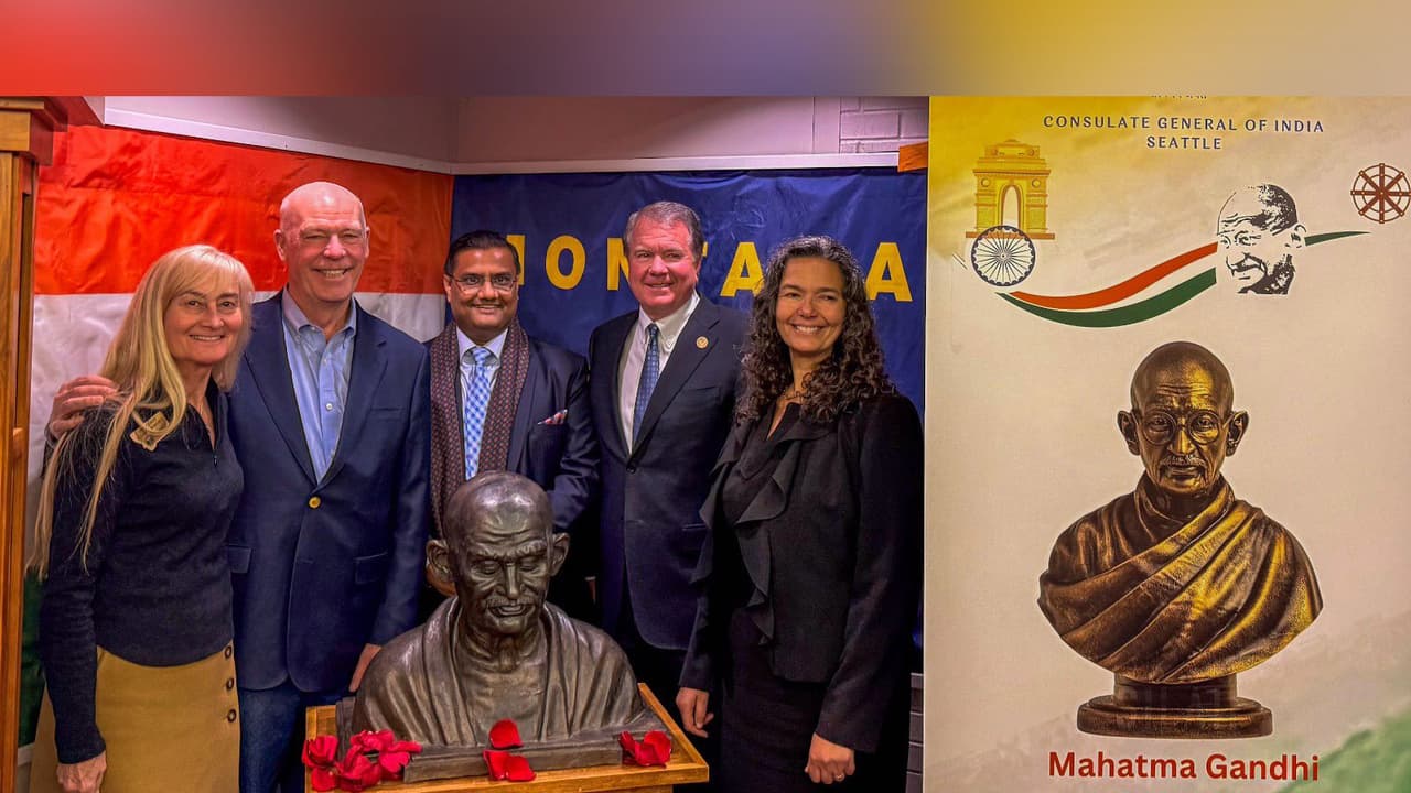 US: First bust of Mahatma Gandhi unveiled in Montana (Photo/X/@IndiainSeattle) US: First bust of Mahatma Gandhi unveiled in Montana (Photo/X/@IndiainSeattle)