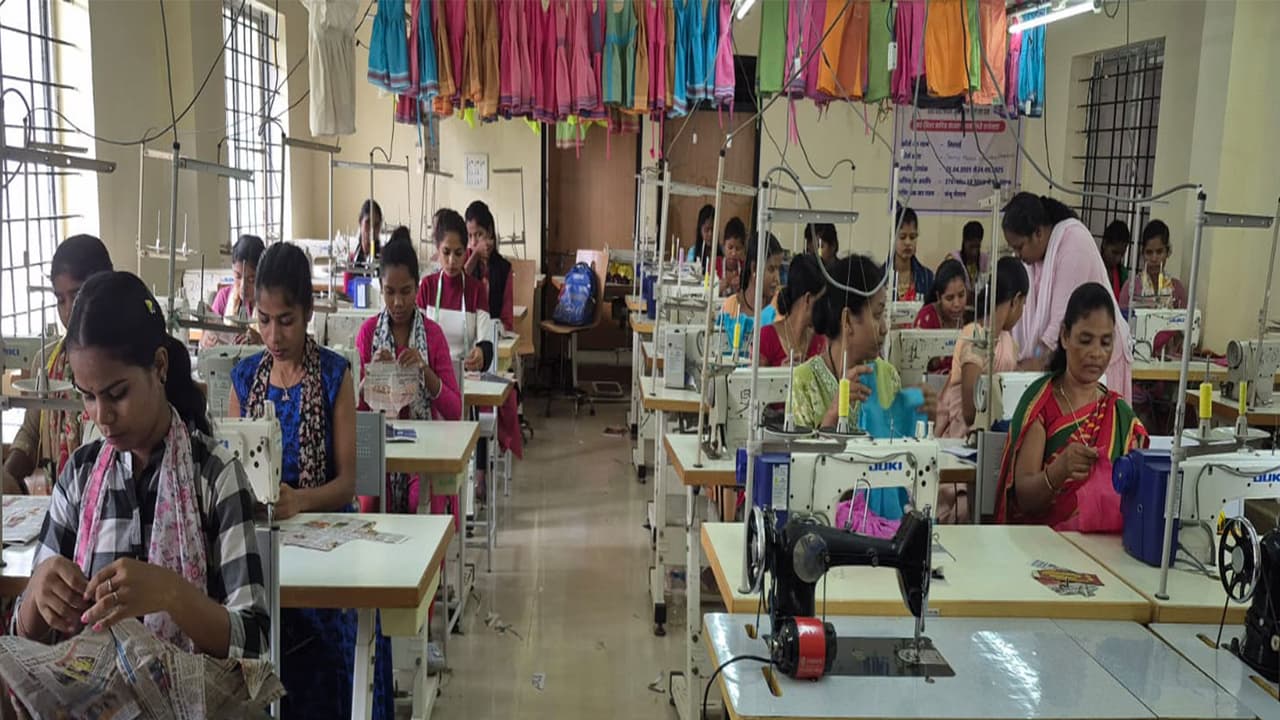 Dantewada’s Livelihood College emerges as effective arm of state government to provide employment (Photo/ANI) Dantewada’s Livelihood College emerges as effective arm of state government to provide employment (Photo/ANI)
