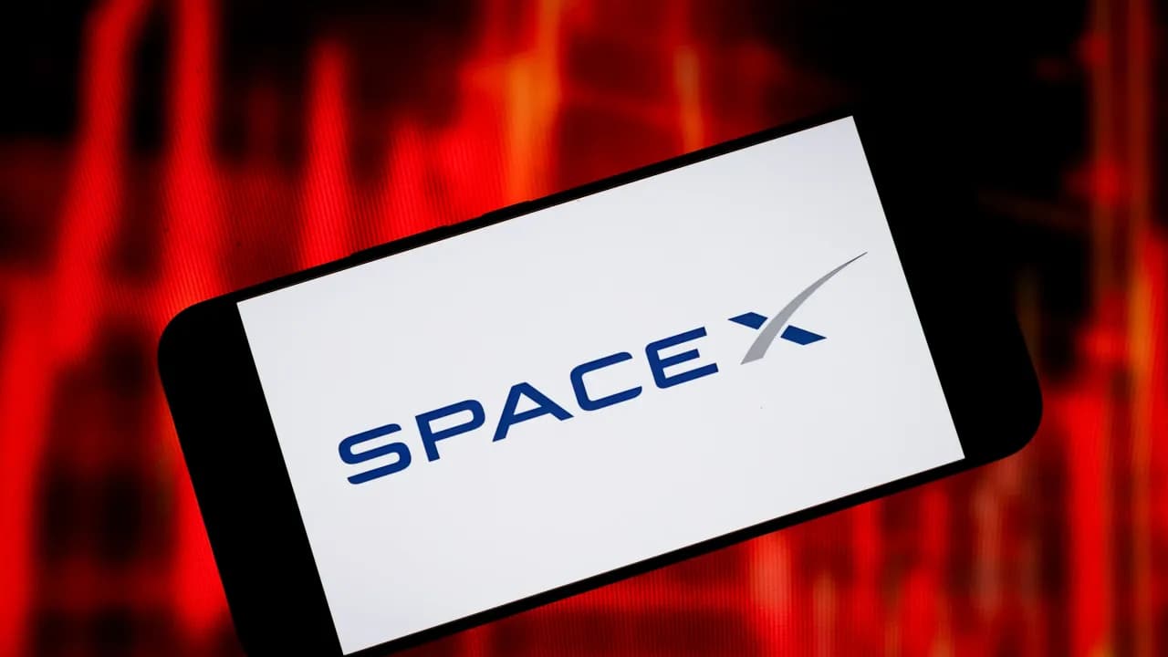 https://stocktwits.com/news articles/markets/equity/spcx harvard spacex stake analyst upside grok anthropic openai/cZo6YlORJK1 https://stocktwits.com/news articles/markets/equity/spcx harvard spacex stake analyst upside grok anthropic openai/cZo6YlORJK1