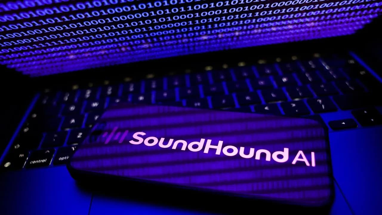 https://stocktwits.com/news articles/markets/equity/why soun stock surging overnight/cZoJn5NRJev https://stocktwits.com/news articles/markets/equity/why soun stock surging overnight/cZoJn5NRJev