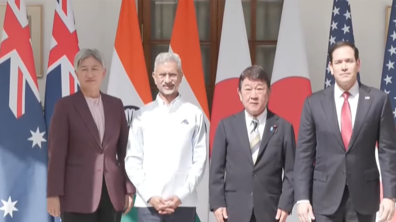 India Australia Japan US QUAD FMs click family photo (Photo/ANI) India Australia Japan US QUAD FMs click family photo (Photo/ANI)
