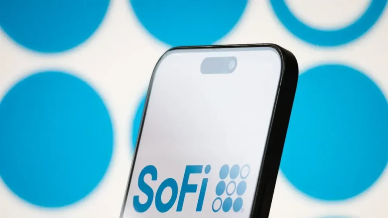 https://stocktwits.com/news articles/markets/equity/sofi technologies raises full year guidance/chQ6I4jRbLX https://stocktwits.com/news articles/markets/equity/sofi technologies raises full year guidance/chQ6I4jRbLX