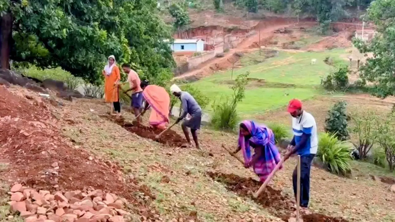 Balrampur’s ‘Mor Gaon Mor Pani’ campaign leads the way in water conservation (Photo/ANI) Balrampur’s ‘Mor Gaon Mor Pani’ campaign leads the way in water conservation (Photo/ANI)