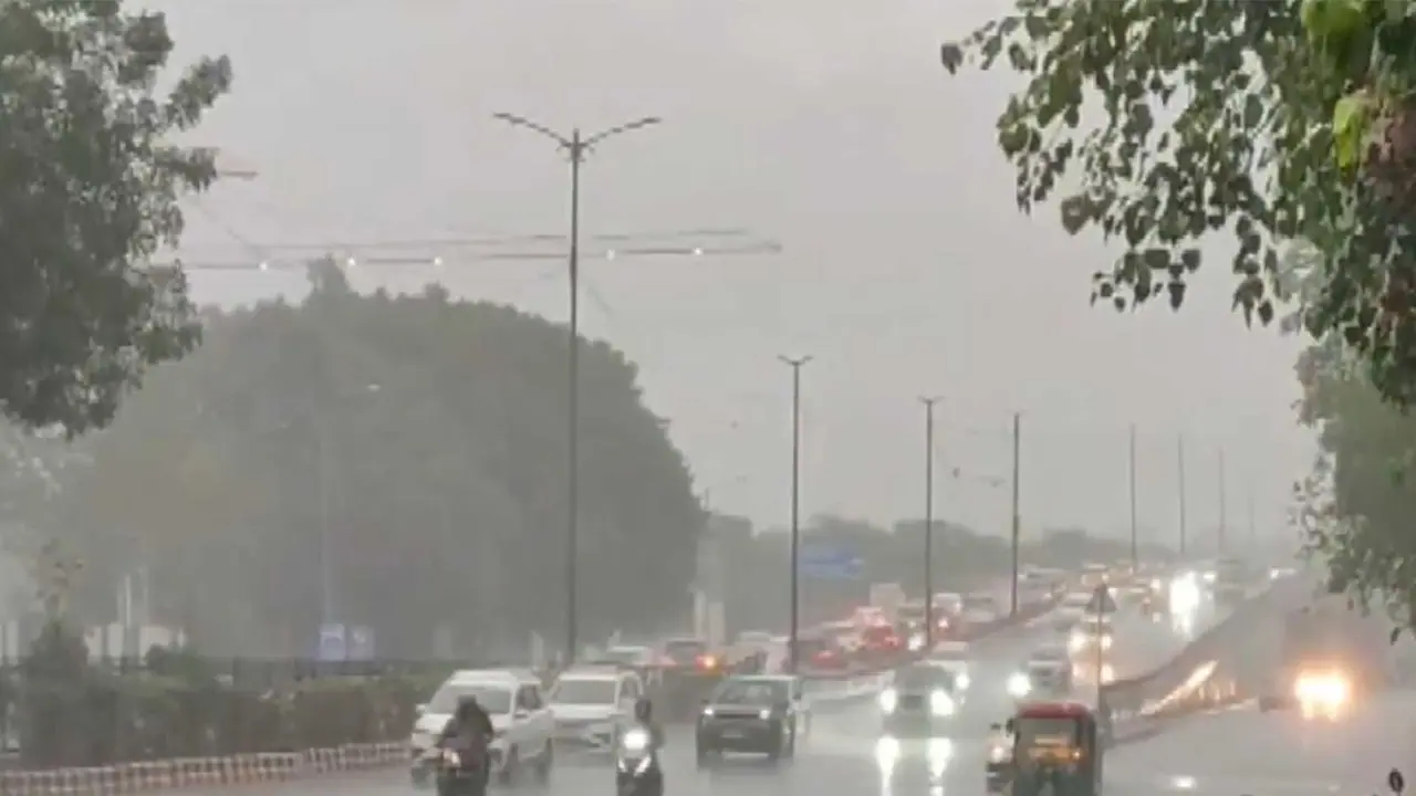 Visuals from Mahatma Gandhi Marg (Photo/ANI) Visuals from Mahatma Gandhi Marg (Photo/ANI)
