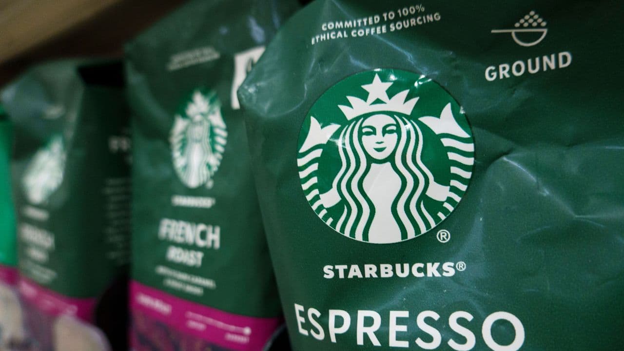 https://stocktwits.com/news articles/markets/equity/sbux cmg takeover rumors one analyst firm sees real estate fit others see distraction/cZDUuZcRBV2 https://stocktwits.com/news articles/markets/equity/sbux cmg takeover rumors one analyst firm sees real estate fit others see distraction/cZDUuZcRBV2