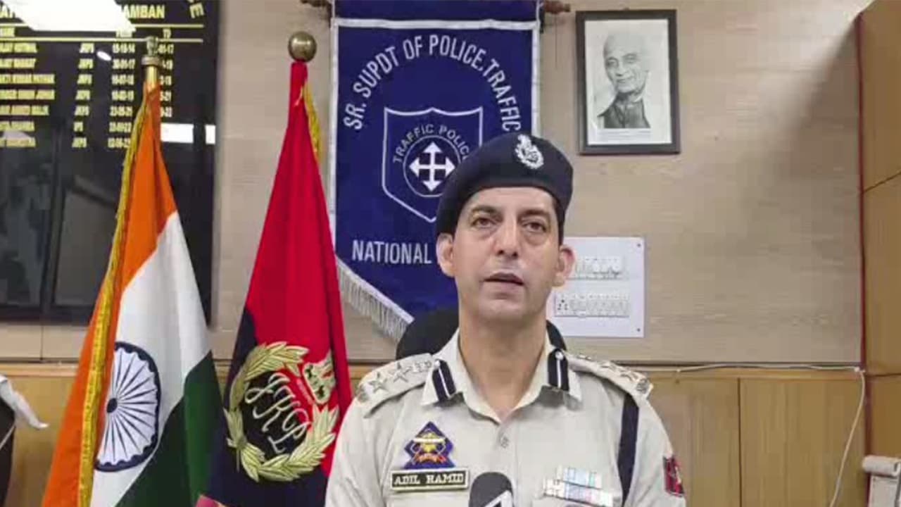 Raja Adil Hamid Ganai, Senior Superintendent of Police (SSP) Traffic (Photo/ANI) Raja Adil Hamid Ganai, Senior Superintendent of Police (SSP) Traffic (Photo/ANI)