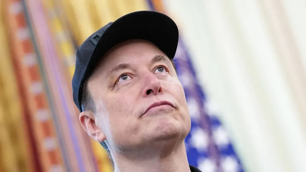 https://stocktwits.com/news articles/markets/equity/elon musk seeks dismissal of 7 5 billion insider trading lawsuit/chrLCMIRd2H https://stocktwits.com/news articles/markets/equity/elon musk seeks dismissal of 7 5 billion insider trading lawsuit/chrLCMIRd2H