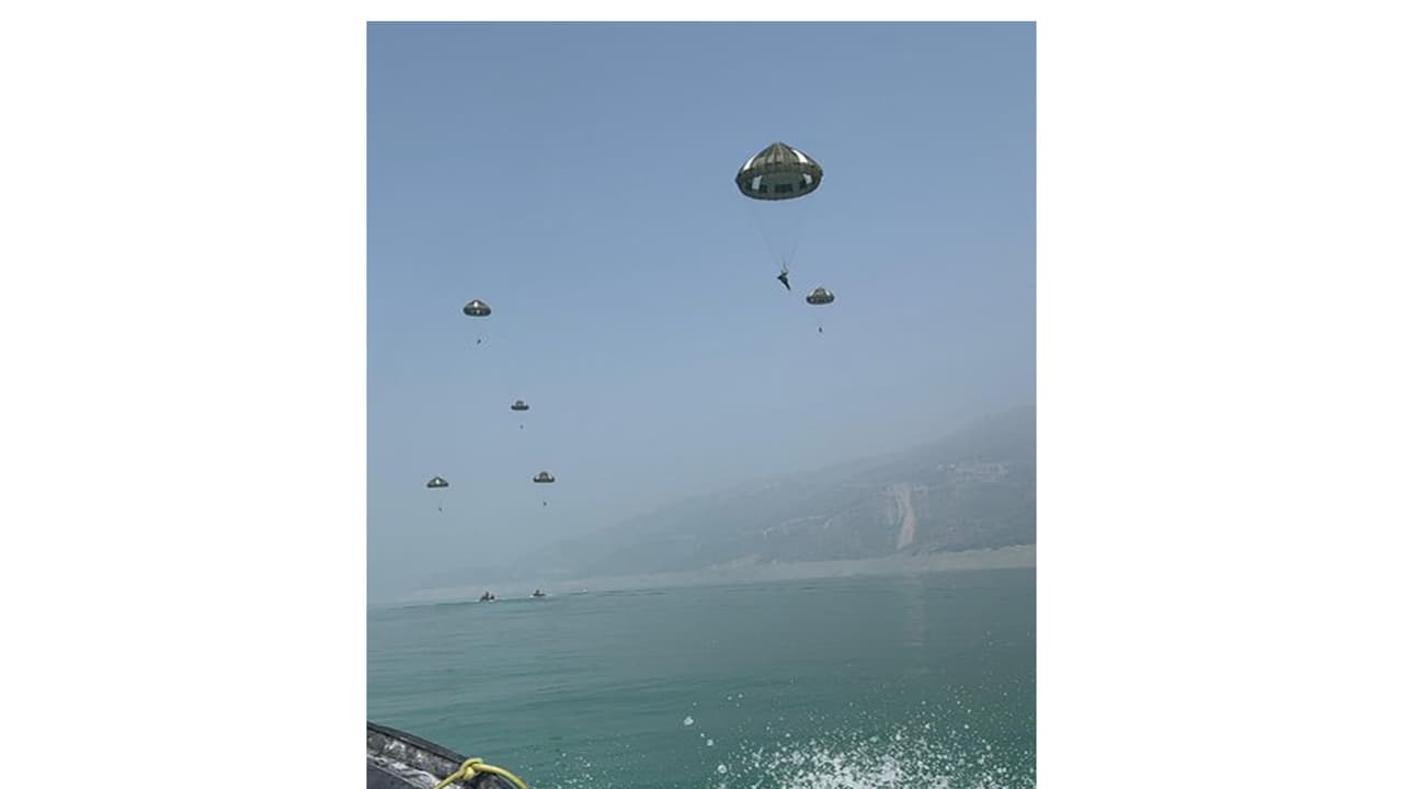 IAF, Indian Army conduct joint Para Drop exercise at Tehri lake (Photo/X/@IAF_MCC) IAF, Indian Army conduct joint Para Drop exercise at Tehri lake (Photo/X/@IAF_MCC)