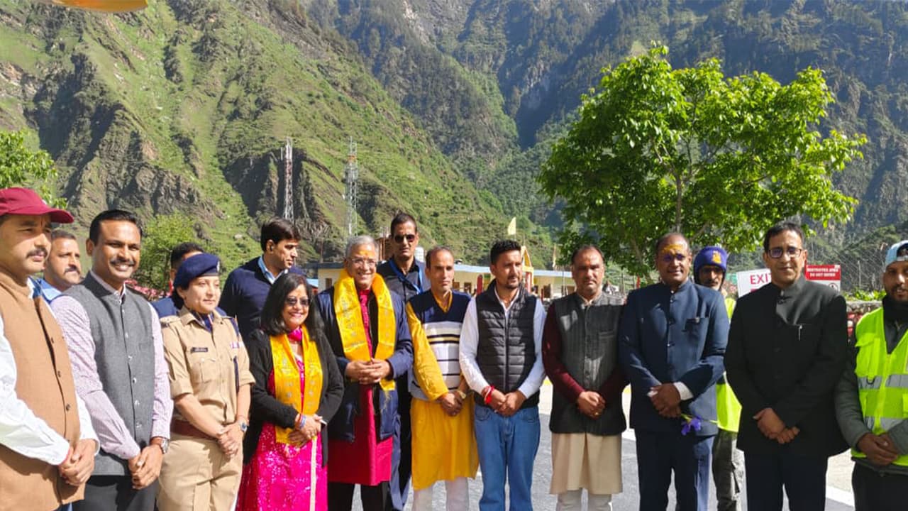 CEC Gyanesh Kumar arrives at Kharsali helipad (Photo/ANI) CEC Gyanesh Kumar arrives at Kharsali helipad (Photo/ANI)