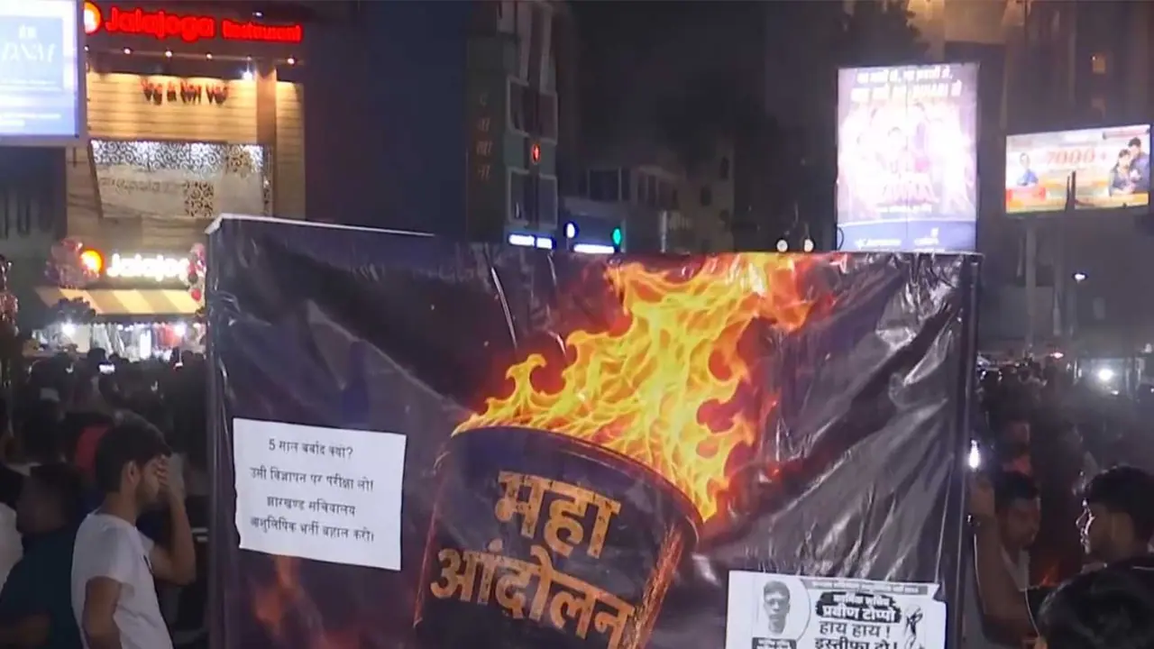 Student protest in Ranchi (Photo/ANI) Student protest in Ranchi (Photo/ANI)