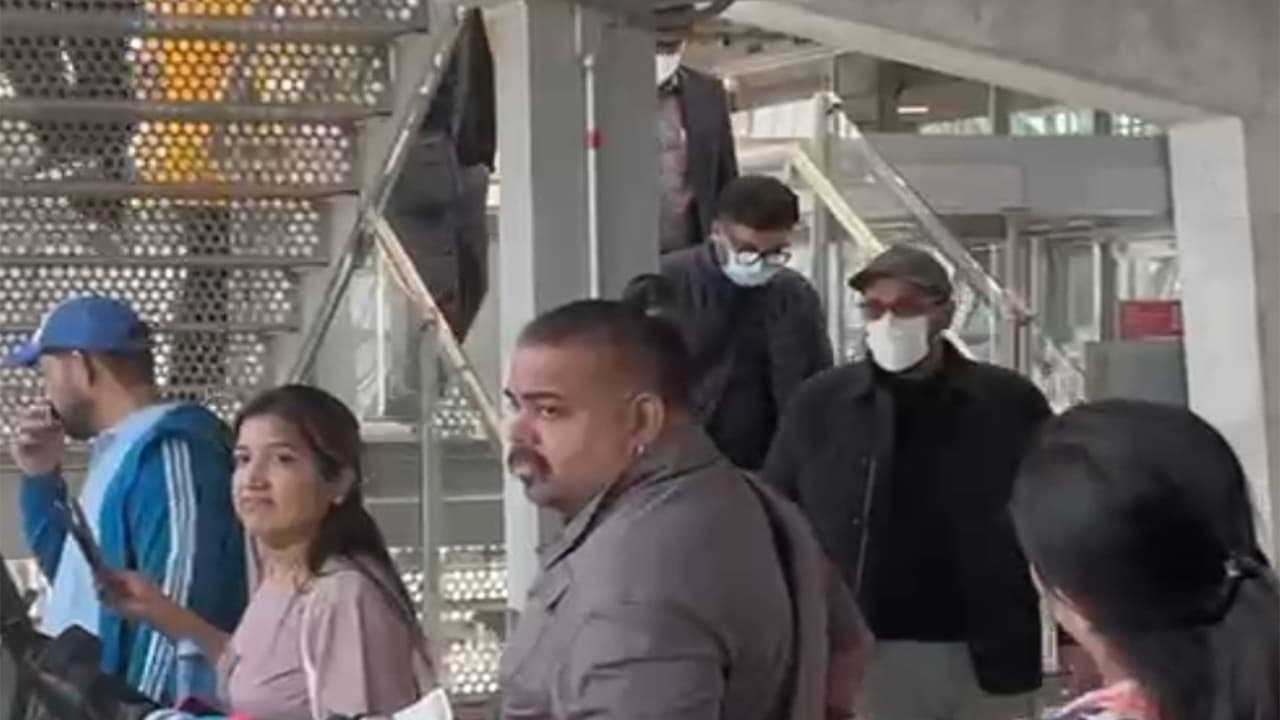 Luthra brothers (wearing surgical masks) at Bangkok Airport (Photo/ANI) Luthra brothers (wearing surgical masks) at Bangkok Airport (Photo/ANI)
