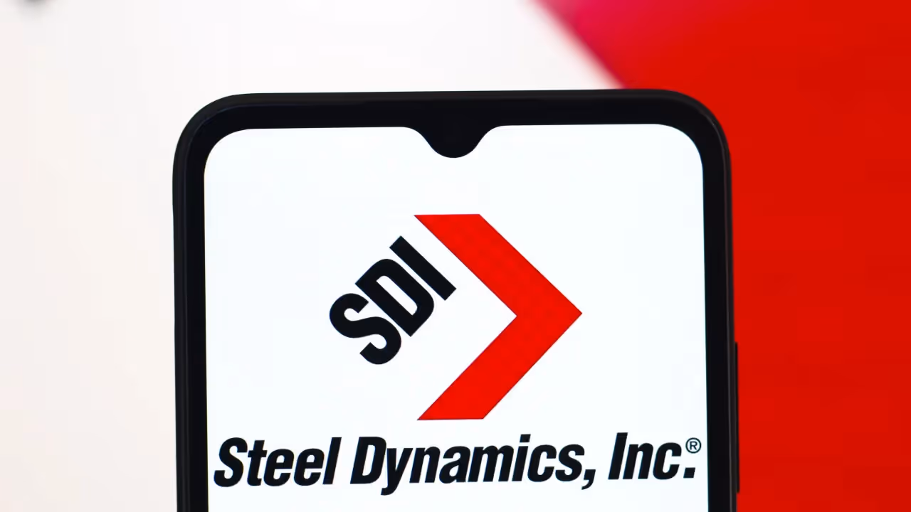 https://stocktwits.com/news articles/markets/equity/steel dynamics stock slips after q2 sales miss ceo warns trump tariffs weighing on customer purchases/ch8MQmgR5sk https://stocktwits.com/news articles/markets/equity/steel dynamics stock slips after q2 sales miss ceo warns trump tariffs weighing on customer purchases/ch8MQmgR5sk