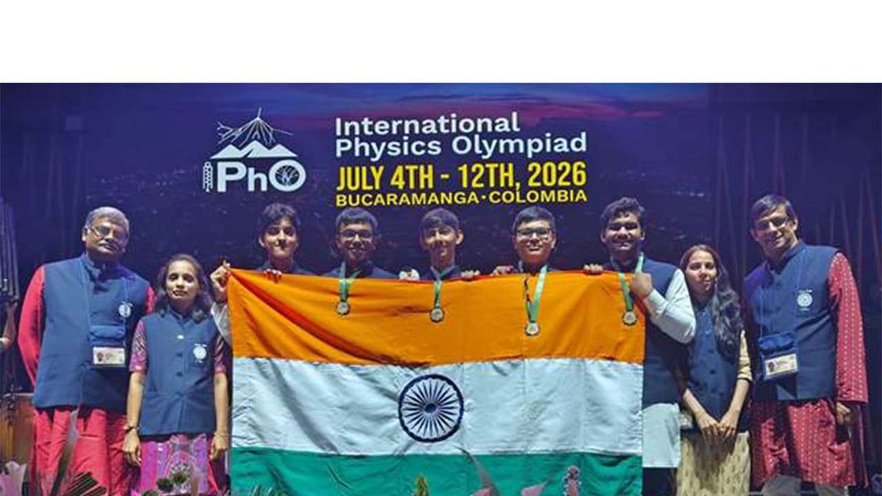 Gold medalist in the International Physics Olympiad (Photo/PIB) Gold medalist in the International Physics Olympiad (Photo/PIB)