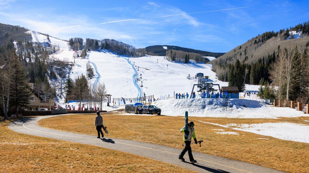 https://stocktwits.com/news articles/markets/equity/mtn stock falls overnight vail resorts ceo admits risks heading into ski season as pass sales tumble/cZMmldFRBXS https://stocktwits.com/news articles/markets/equity/mtn stock falls overnight vail resorts ceo admits risks heading into ski season as pass sales tumble/cZMmldFRBXS