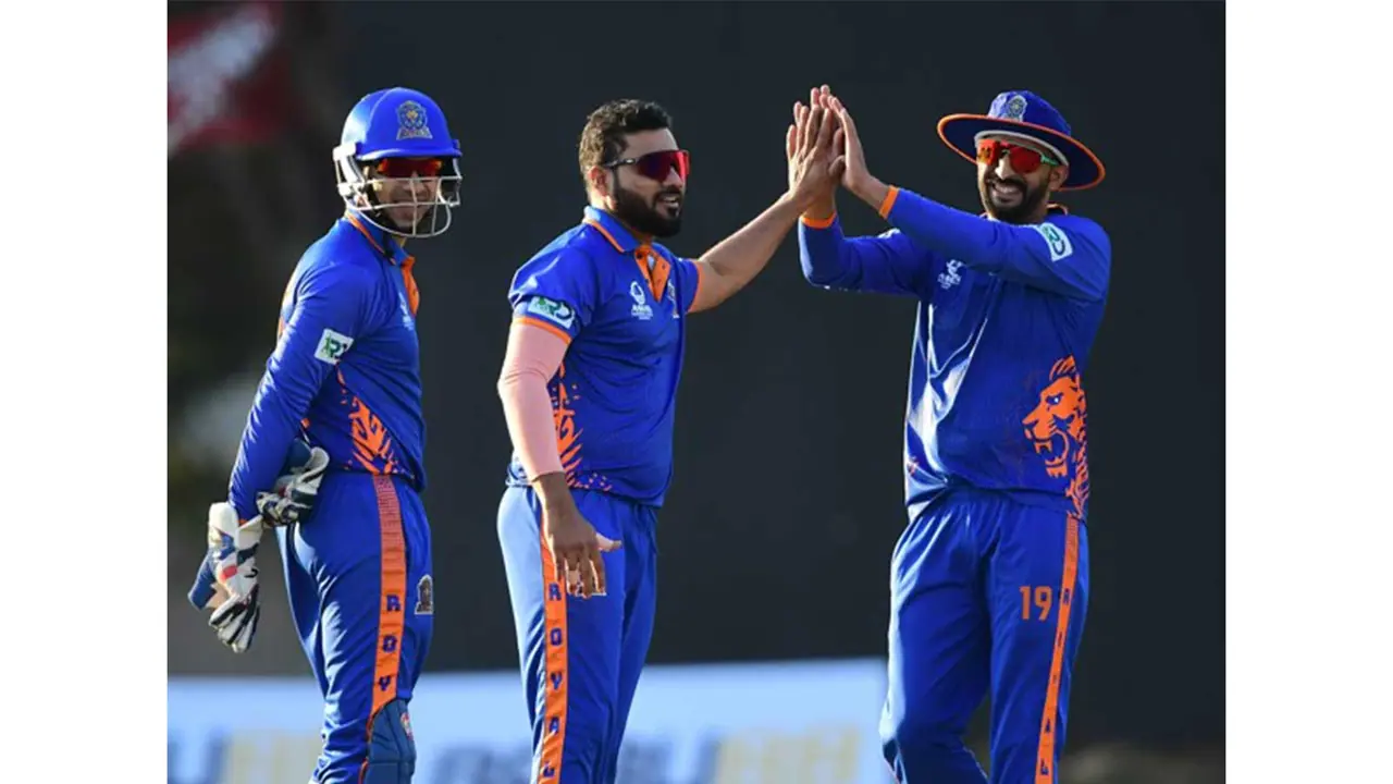 Indian Royals celebrate after beating Bangladesh Tigers during Asian Legends League (Image: ALL) Indian Royals celebrate after beating Bangladesh Tigers during Asian Legends League (Image: ALL)