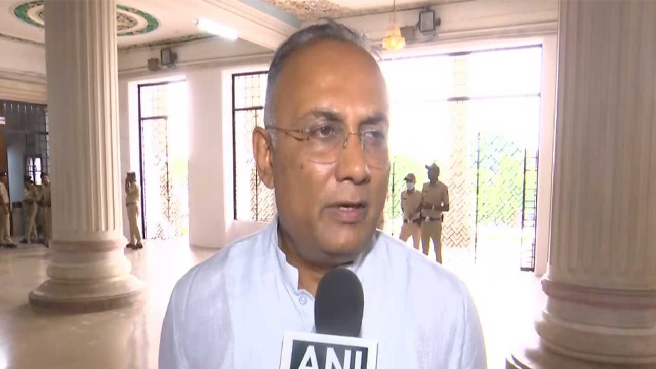 Congress MLA Dinesh Gundu Rao (File photo/ANI) Congress MLA Dinesh Gundu Rao (File photo/ANI)