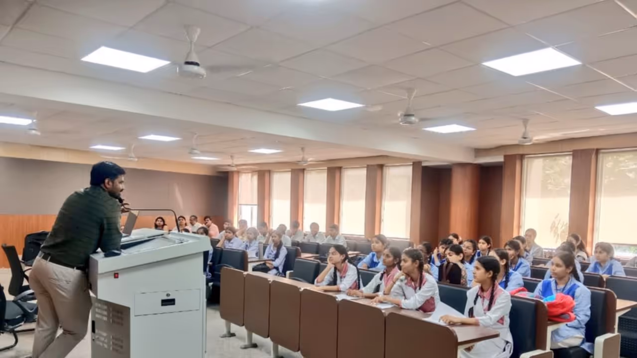 Representative Image (Photo/@Dir_Education) Representative Image (Photo/@Dir_Education)