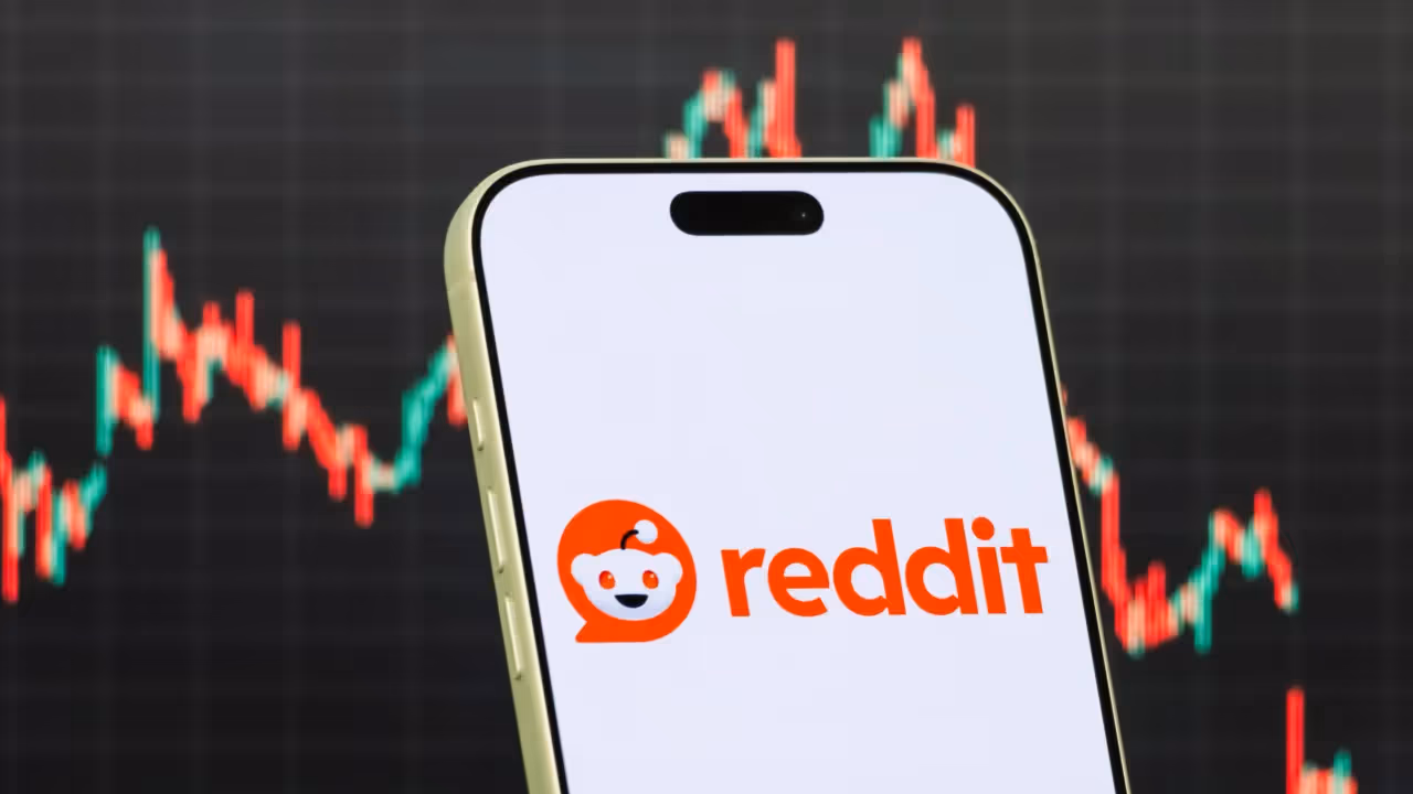 https://stocktwits.com/news articles/markets/equity/rddt stock slides googl friction shadow over ai licensing deals/cZN4eszRJPO https://stocktwits.com/news articles/markets/equity/rddt stock slides googl friction shadow over ai licensing deals/cZN4eszRJPO