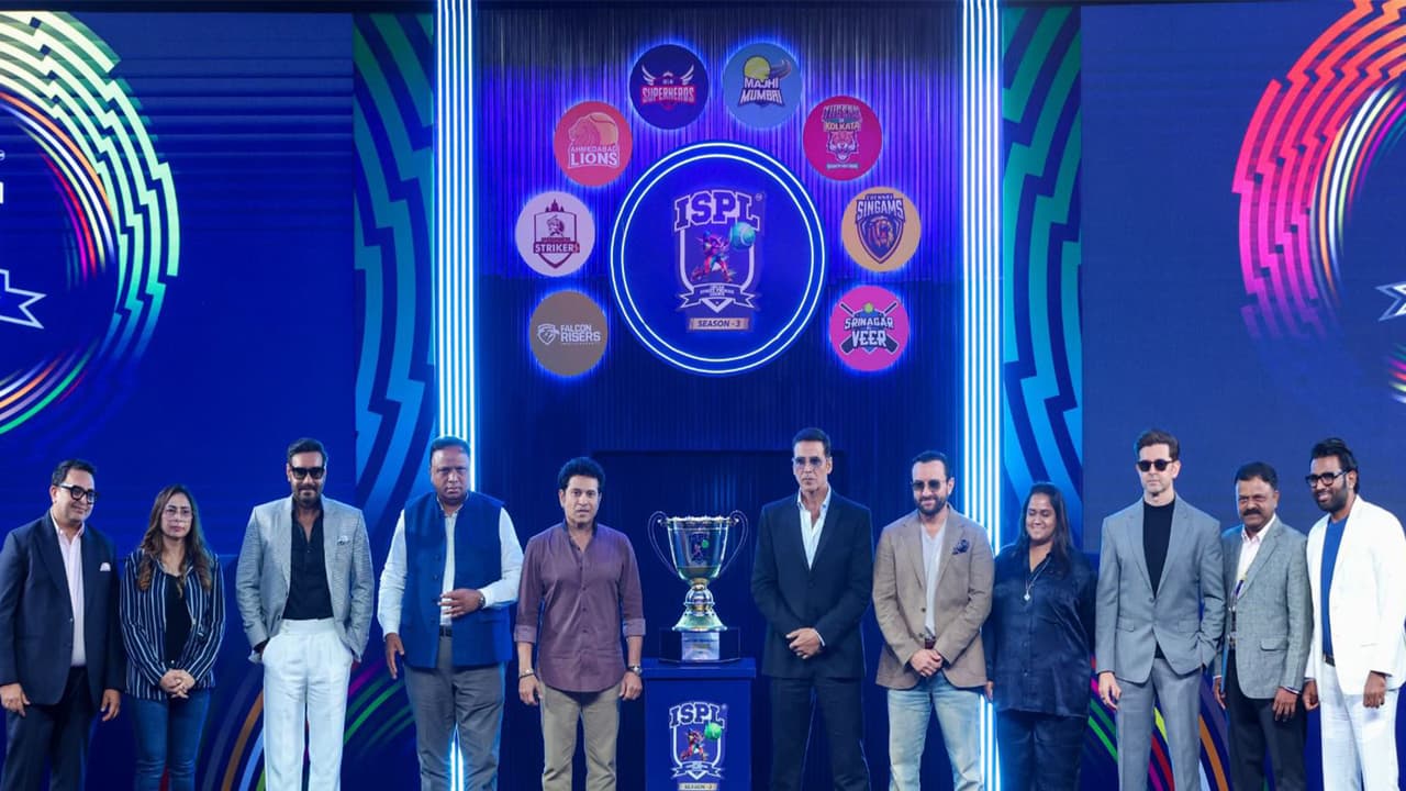 Sachin Tendulkar and Akshay Kumar. (Photo/ISPL) Sachin Tendulkar and Akshay Kumar. (Photo/ISPL)