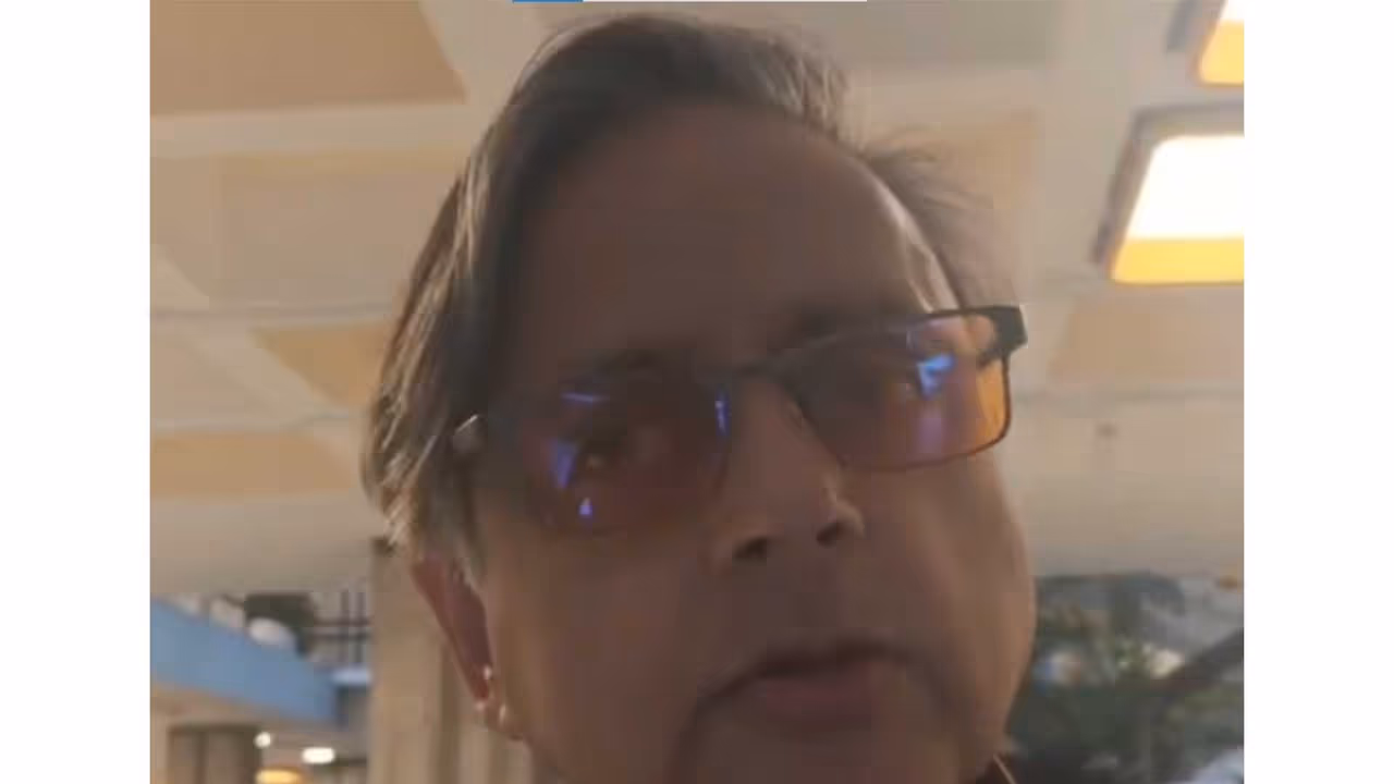 Congress leader Shashi Tharoor (Photo/ANI) Congress leader Shashi Tharoor (Photo/ANI)