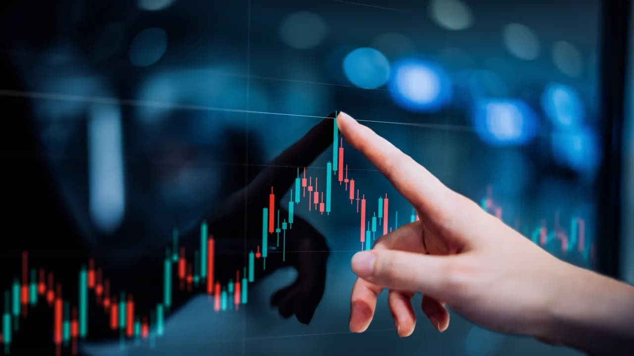 https://stocktwits.com/news-articles/markets/equity/nifty-psu-bank-index-eyes-breakout-as-sector-rotation-macro-tailwinds-align-sebi-ra-rajneesh-sharma/chmZgfURR7b