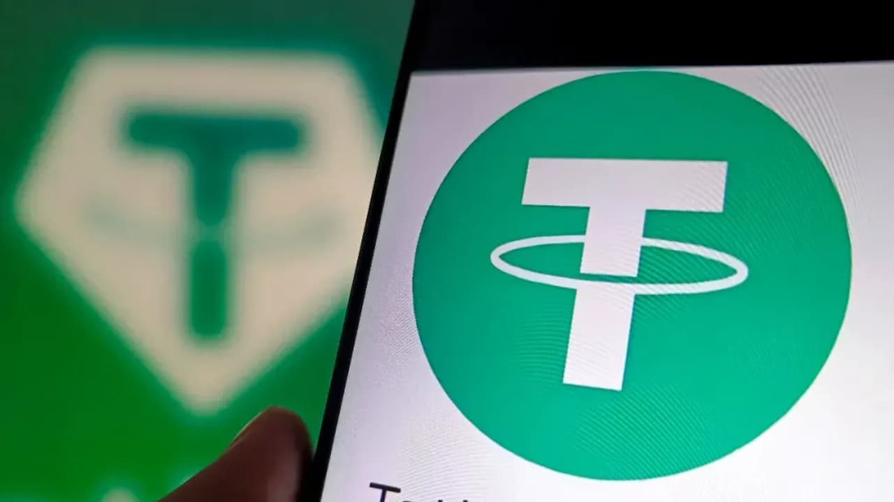 Tether Eyes First Full Audit, CEO Cites Trump As Key To Progress – But Retail Sentiment Remains Bearish Tether Eyes First Full Audit, CEO Cites Trump As Key To Progress – But Retail Sentiment Remains Bearish