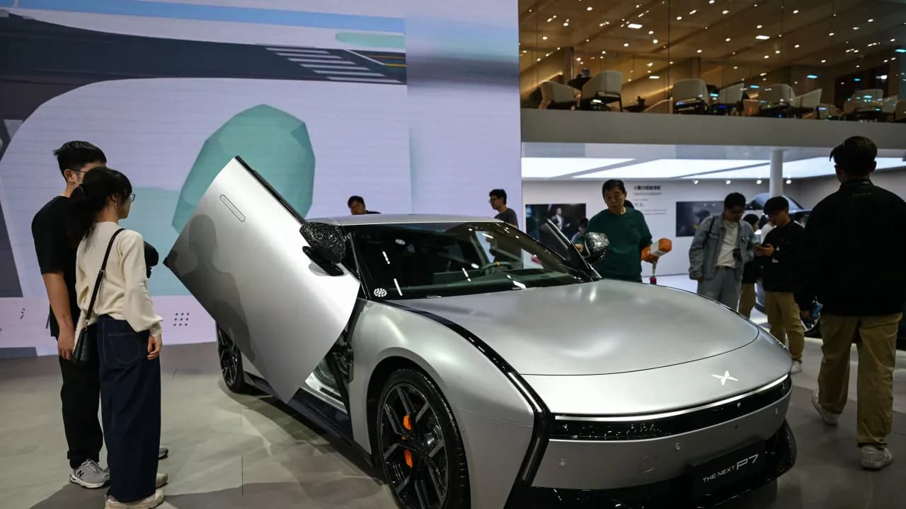 https://stocktwits.com/news articles/markets/equity/tesla stock had ev spotlight this year this chinese rival took the trophy/cLegpsgREAy https://stocktwits.com/news articles/markets/equity/tesla stock had ev spotlight this year this chinese rival took the trophy/cLegpsgREAy