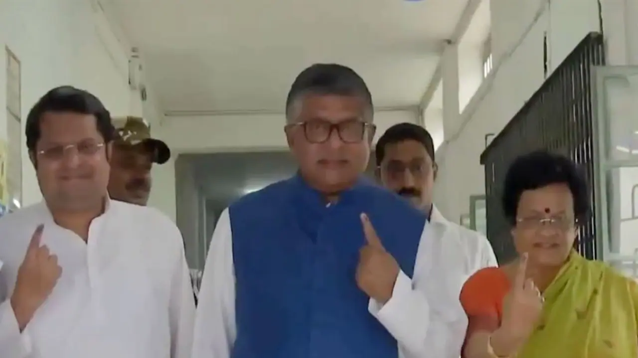 BJP MP Ravi Shankar Prasad with his wife Maya Shankar and son Aditya Shankar Prasad (Photo/ANI) BJP MP Ravi Shankar Prasad with his wife Maya Shankar and son Aditya Shankar Prasad (Photo/ANI)