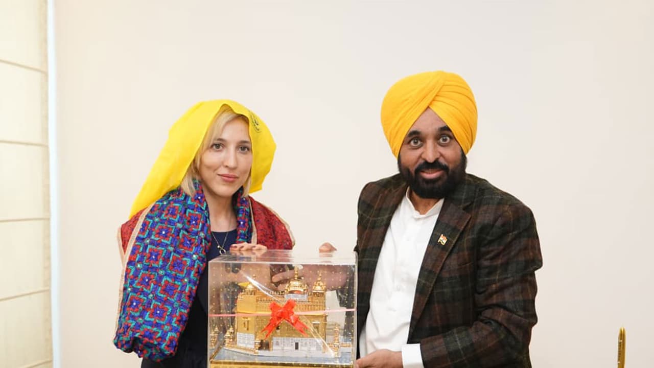 Punjab Chief Minister Bhagwant singh Mann meeting UK Deputy High Commissioner, Alba Smeriglio (Photo: Bhagwant Mann/X)