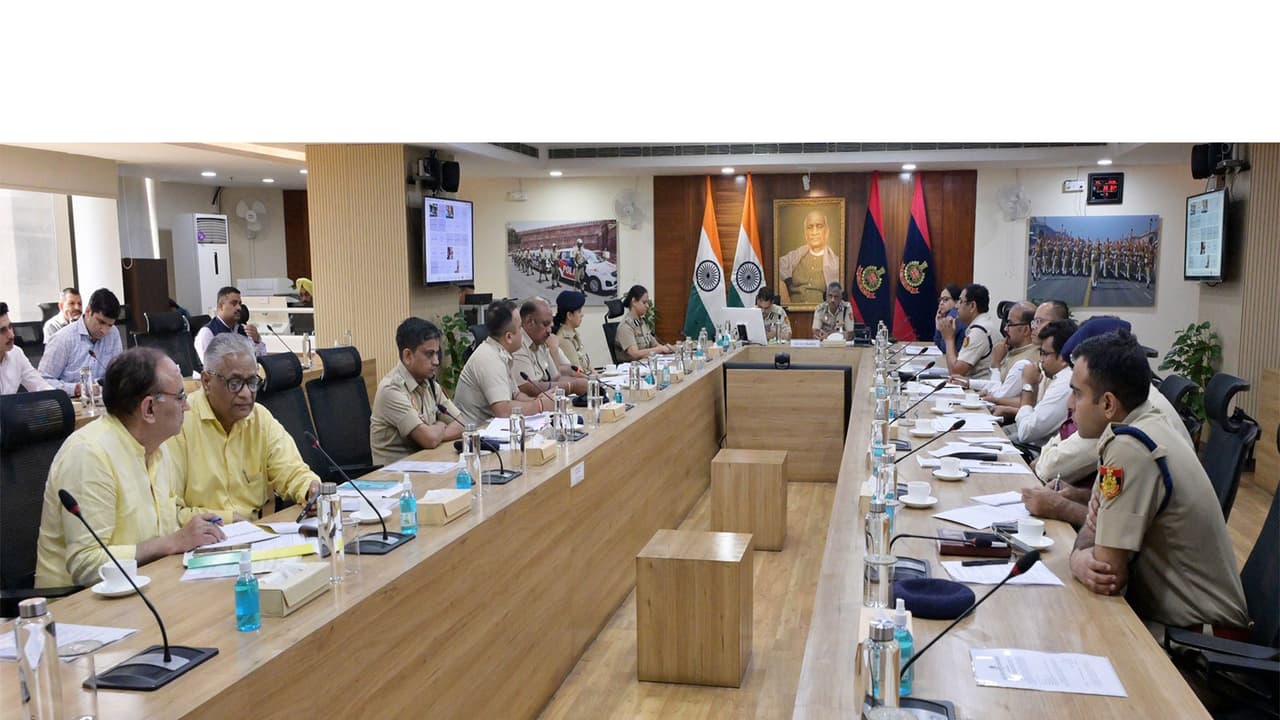 Delhi Traffic Police holds meeting to review GRAP I measures (Photo: Delhi Police) Delhi Traffic Police holds meeting to review GRAP I measures (Photo: Delhi Police)