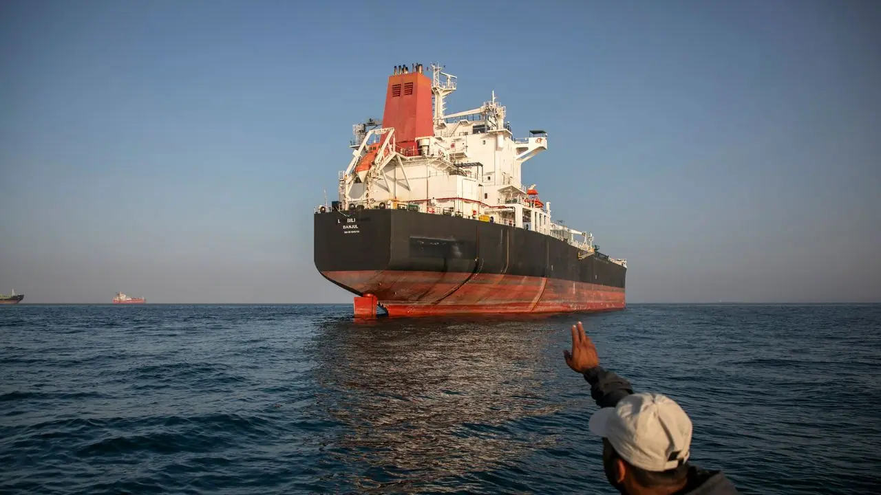 https://stocktwits.com/news articles/markets/equity/spy qqq dia gain iran weighs letting europe clear mines in strait of hormuz/cZo5qUbRJ4B https://stocktwits.com/news articles/markets/equity/spy qqq dia gain iran weighs letting europe clear mines in strait of hormuz/cZo5qUbRJ4B