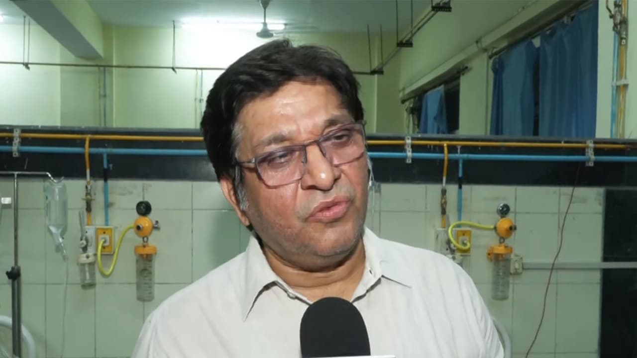 Dr Rajendra Mandia, Nodal Officer at the Trauma Centre, SMS Hospital (Photo/ANI) Dr Rajendra Mandia, Nodal Officer at the Trauma Centre, SMS Hospital (Photo/ANI)