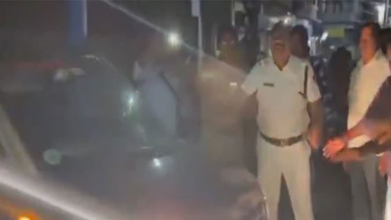Visuals from the Dankuni Municipality as the TMC councillors leave (Photo/ANI) Visuals from the Dankuni Municipality as the TMC councillors leave (Photo/ANI)