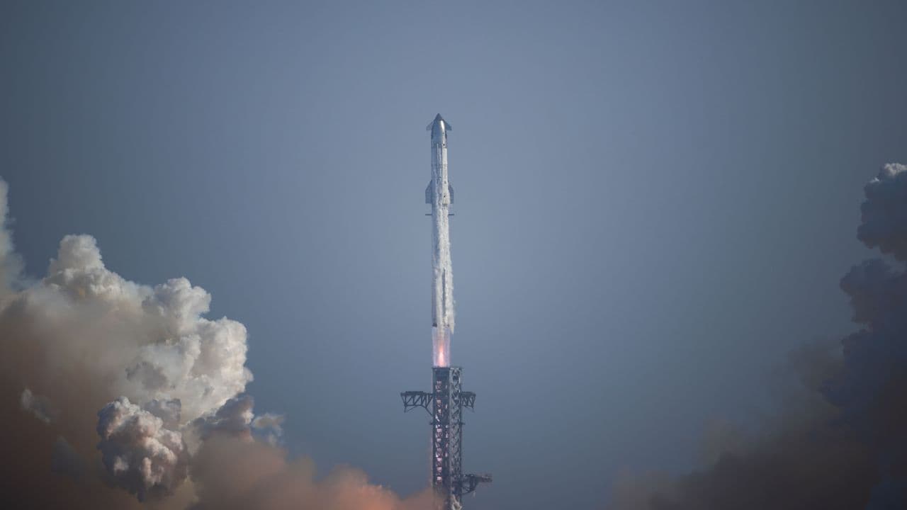 https://stocktwits.com/news articles/markets/equity/spcx starship first orbital attempt industry insider 16x cheaper starlink capacity 2028/cZMSZ8zRBfM https://stocktwits.com/news articles/markets/equity/spcx starship first orbital attempt industry insider 16x cheaper starlink capacity 2028/cZMSZ8zRBfM