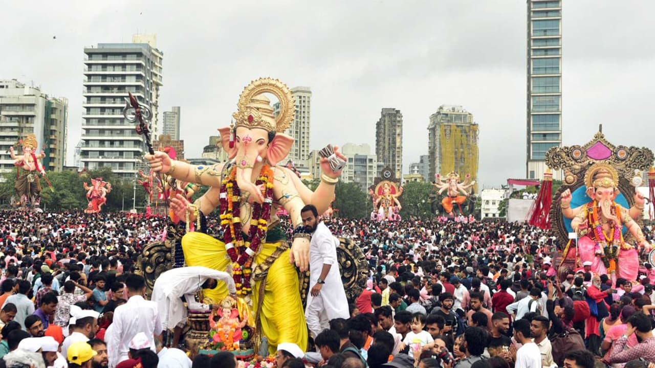 Devotees carry idols of Lord Ganesha for immersion (File Photo/ANI) Devotees carry idols of Lord Ganesha for immersion (File Photo/ANI)
