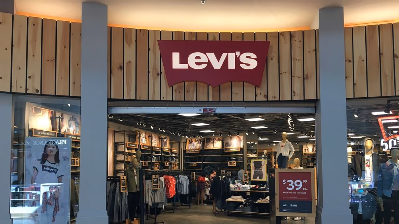 https://stocktwits.com/news articles/markets/equity/levi strauss drops 12 post earnings after wall street raises concerns on margins/ch6OTMoR3SC https://stocktwits.com/news articles/markets/equity/levi strauss drops 12 post earnings after wall street raises concerns on margins/ch6OTMoR3SC