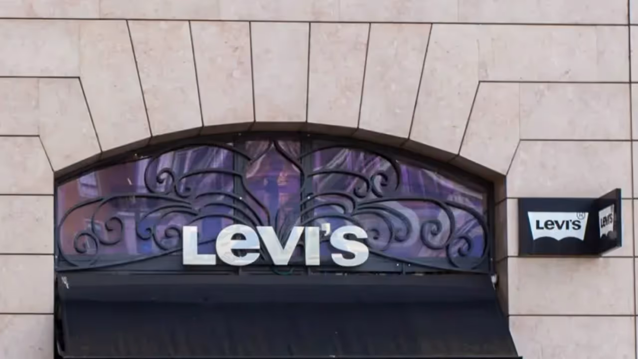 https://stocktwits.com/news articles/markets/equity/levi s stock surges after hours on q2 beat and upbeat outlook lifting retail sentiment/ch8Tx3BR5lB