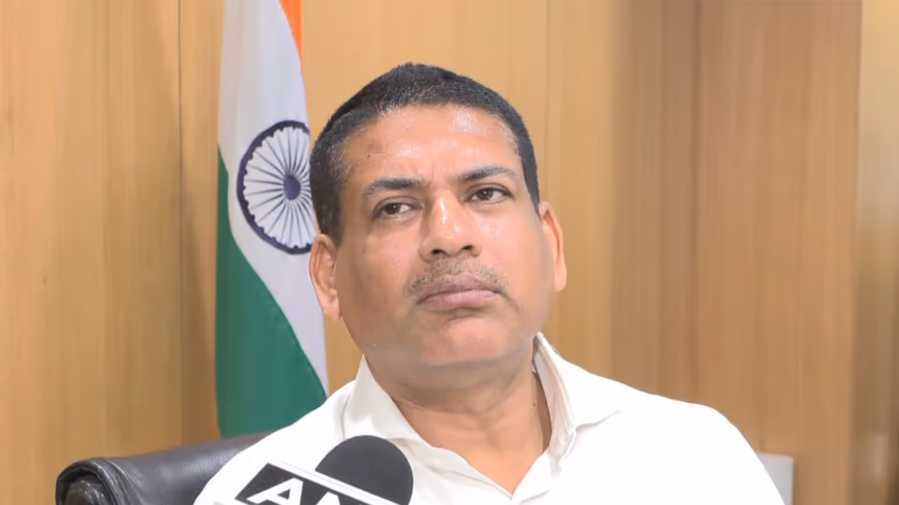 Ministry of New and Renewable Energy (MNRE) Secretary Santosh Kumar Sarangi (Photo ANI) Ministry of New and Renewable Energy (MNRE) Secretary Santosh Kumar Sarangi (Photo ANI)