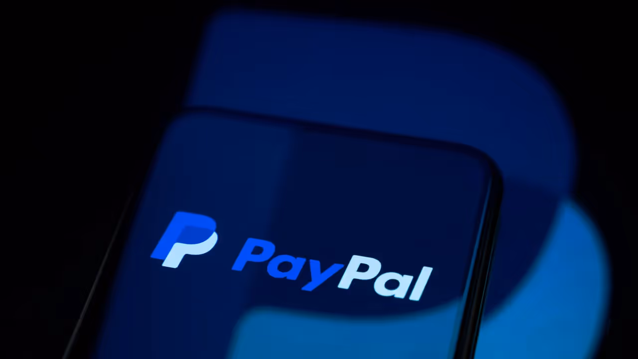https://stocktwits.com/news articles/markets/equity/pay pal reports slowest quarterly net revenue growth this year raises earnings guidance/cZUeJ1GRBCg https://stocktwits.com/news articles/markets/equity/pay pal reports slowest quarterly net revenue growth this year raises earnings guidance/cZUeJ1GRBCg