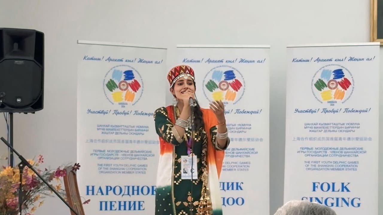 Indian folk singer performing in Bishkek. (Photo/Modern Pythian Games) Indian folk singer performing in Bishkek. (Photo/Modern Pythian Games)