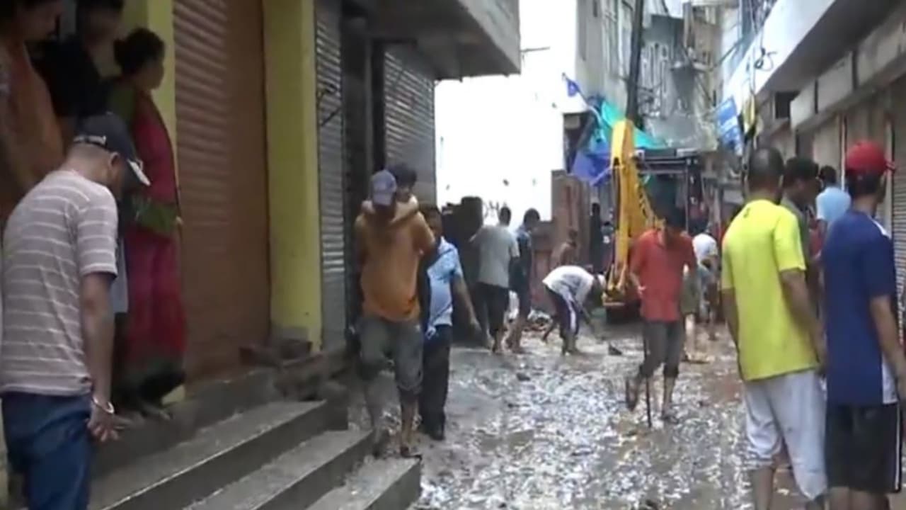 Flash floods caused damage in Rajouri (photo/ANI) Flash floods caused damage in Rajouri (photo/ANI)