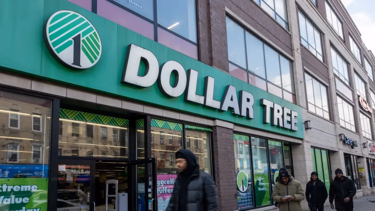 https://stocktwits.com/news articles/markets/equity/dollar tree stock rises as analysts get bullish retail crowd starts to buy in too/ch8MPhOR5sb https://stocktwits.com/news articles/markets/equity/dollar tree stock rises as analysts get bullish retail crowd starts to buy in too/ch8MPhOR5sb