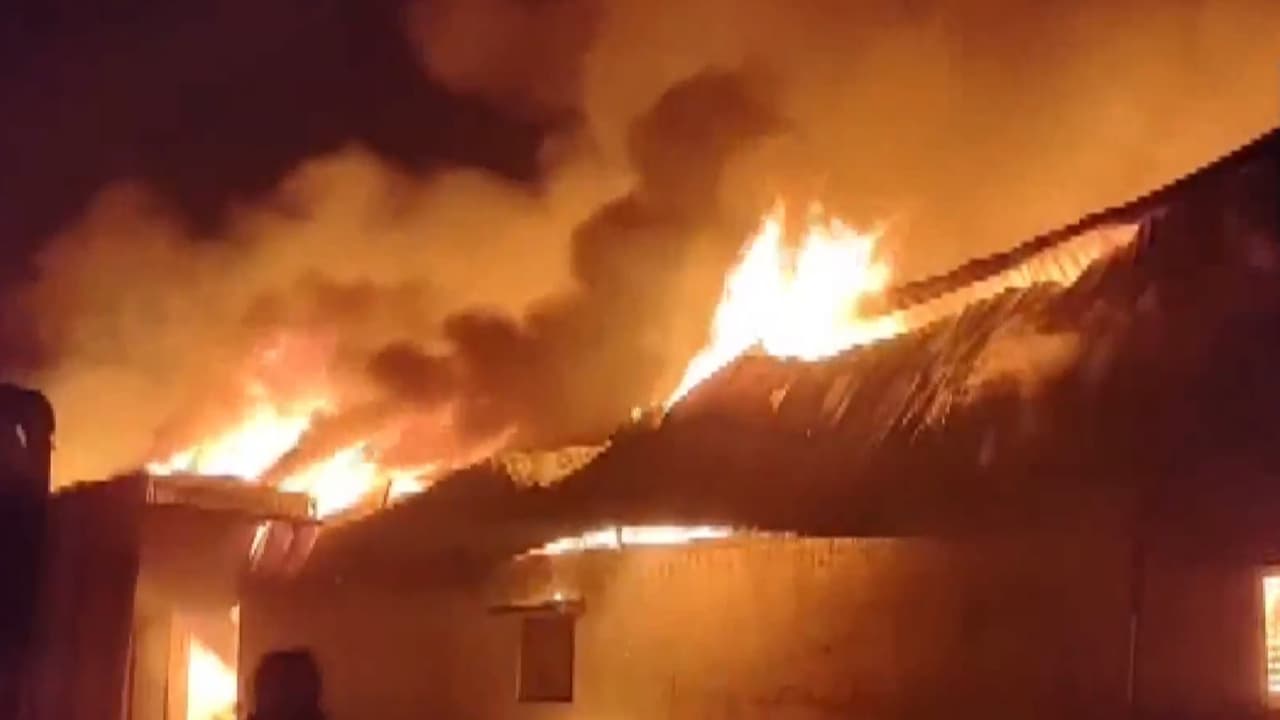 Fire breaks out at a wood warehouse in Mahuvej industrial area in Gujarat on Thursday. (Photo/ANI) Fire breaks out at a wood warehouse in Mahuvej industrial area in Gujarat on Thursday. (Photo/ANI)