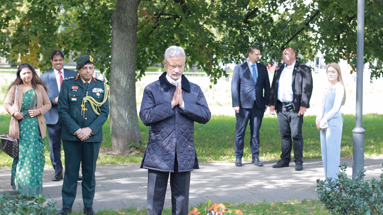 External Affairs Minister S Jaishankar pays tribute at the Kolhapur Memorial in Warsaw, Poland (Photo/X/@DrSJaishankar) External Affairs Minister S Jaishankar pays tribute at the Kolhapur Memorial in Warsaw, Poland (Photo/X/@DrSJaishankar)