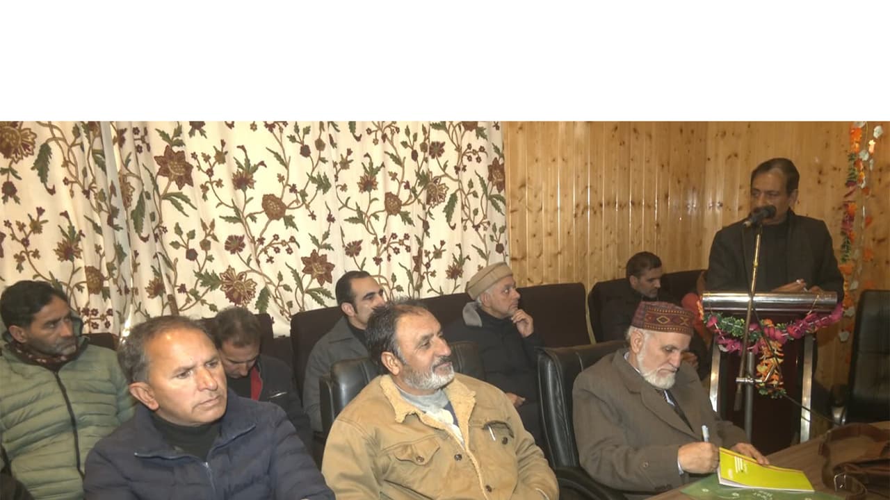Sahitya Akademi organises two day seminar in Kashmir (Photo/ANI) Sahitya Akademi organises two day seminar in Kashmir (Photo/ANI)
