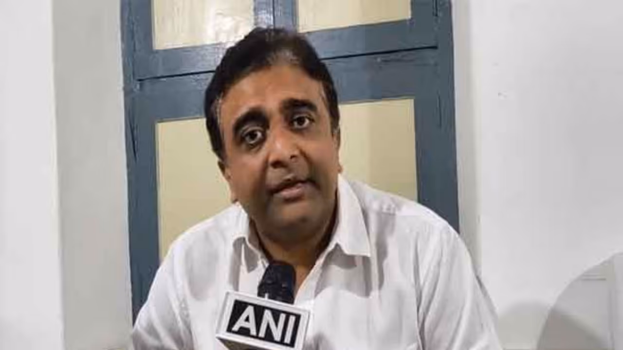 YSRCP leader Kasu Mahesh Reddy (File photo/ANI) YSRCP leader Kasu Mahesh Reddy (File photo/ANI)